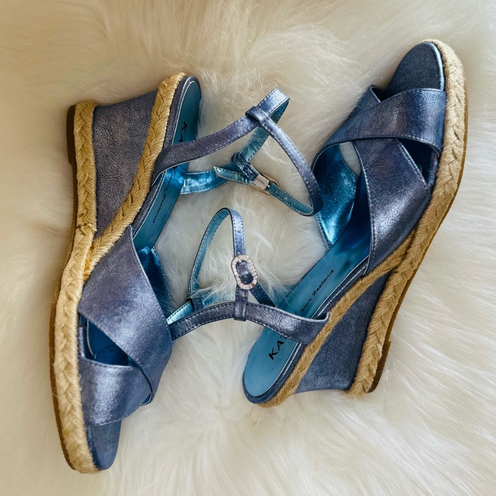 Kathy Van Zeeland Metallic Silver Espadrille Sandals